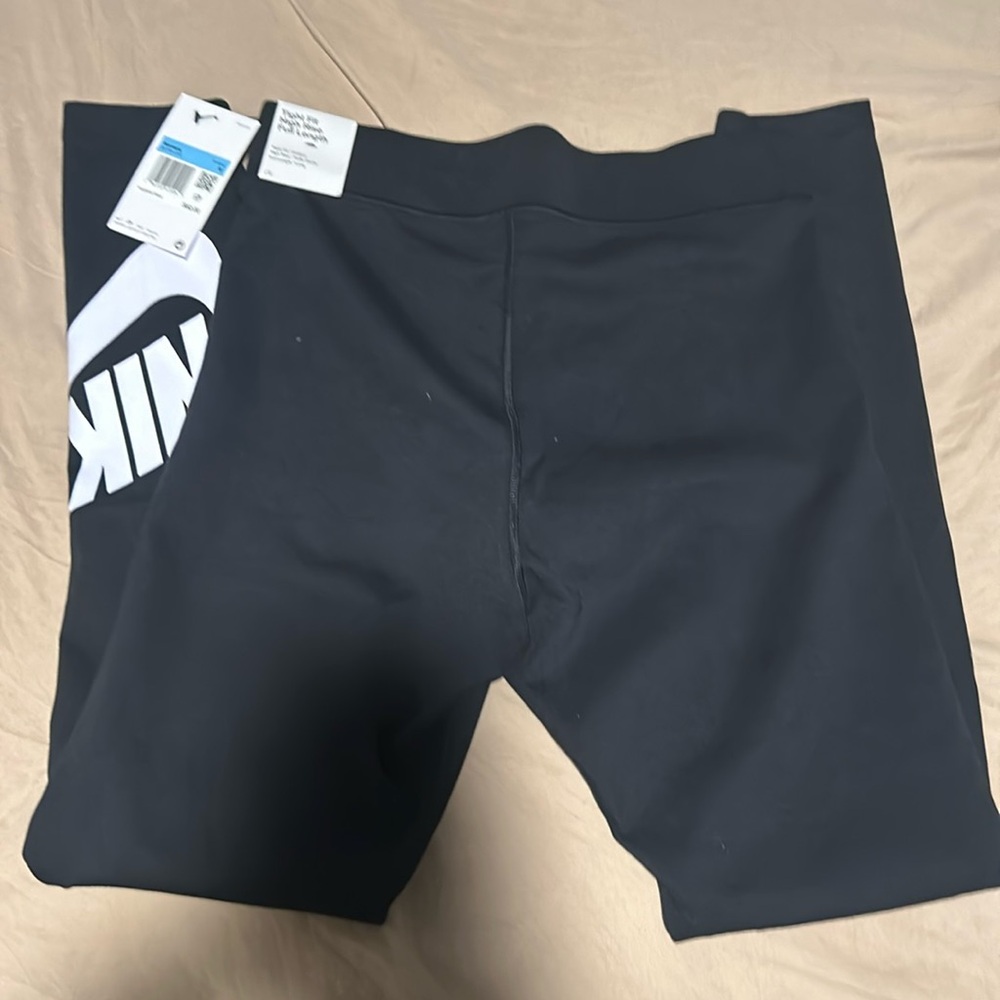 Women’s Nike leggings, black medium